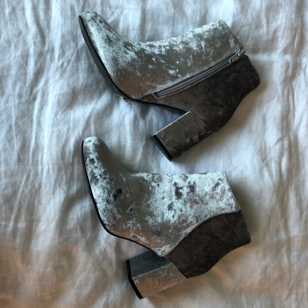 Diba Silver Crushed Velvet Block Heel Ankle Boots